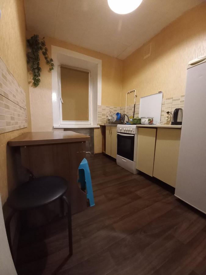 1 Комнатная Квартира Остановка Торговый Центр Cherkasy Bagian luar foto