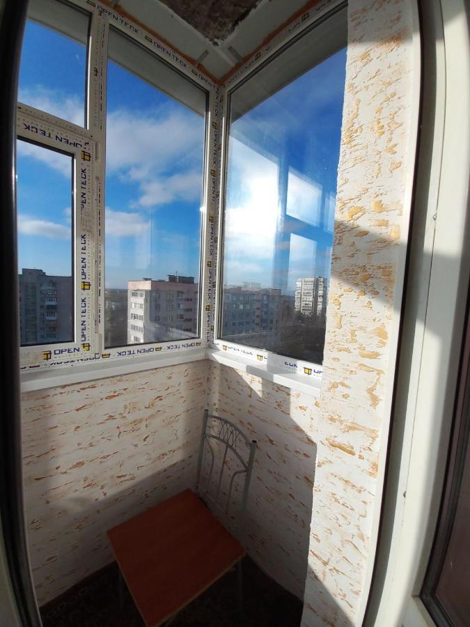 1 Комнатная Квартира Остановка Торговый Центр Cherkasy Bagian luar foto
