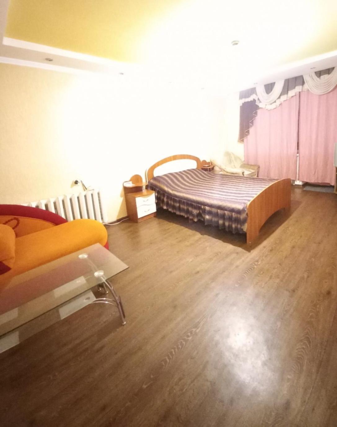 1 Комнатная Квартира Остановка Торговый Центр Cherkasy Bagian luar foto